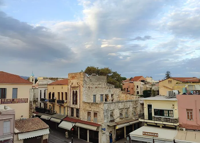 Old Port - Bellavista Studio